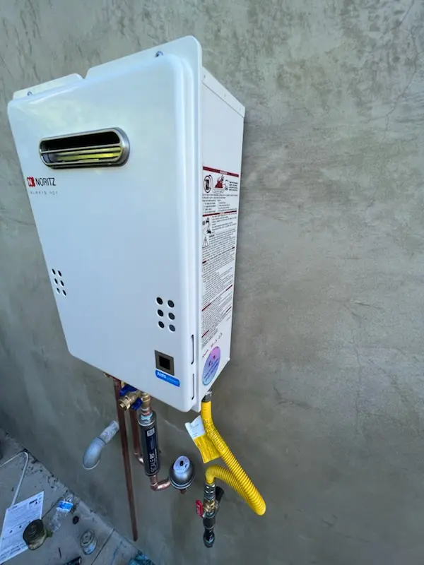 Tankless water heater installation for Travore Lake Washington Ridge homes